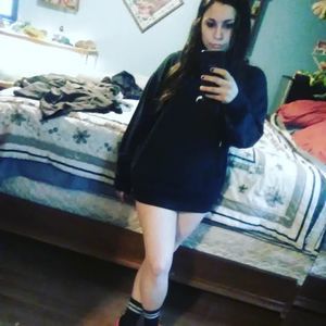 Meet your Posher, Angeline